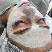 خدمات فیشیال وپاکسازی پوست