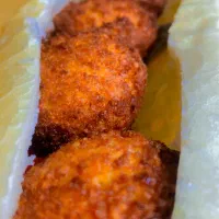 به یک ساندویچ پیچ و کارگر نیمه ماهر نیازمندیم