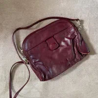 کیف چرمی زرشکی