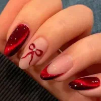 مدل کاشت ناخن برای تکمیل آلبوم