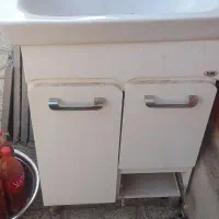 روشویی همراه آینه