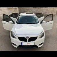 برلیانس ۳۲۰ موتور بزرگ