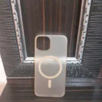 قاب ایفون ۱۴ نرمال