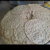فروشنده خانم یا دانشجو
