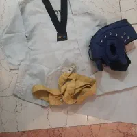 لباس تکواندو و لوازم جانبی