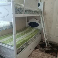 تخت دو طبقه به همراه تخت مهمان