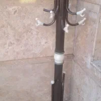 فروش یک عدد چوب رختی ایستاده جنس فلزی