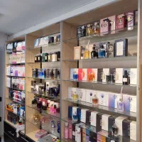 ویترین  شلف و دکور