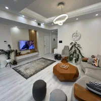 منشی و همکار خانم مجرد (هوم آفیس)