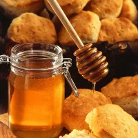 عسل طبیعی خالص و با کیفیت
