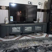 میز تی وی و ایینه کنسول