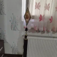 آویز وسط پرده