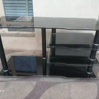 فروش میز ۱۱۰×۵۰ سانتیمتر و کالسکه و کریر بچه