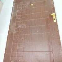 درب ورودی آپارتمان