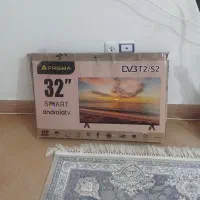 باسلام تلوزیون32اینچ صفحش شکسته