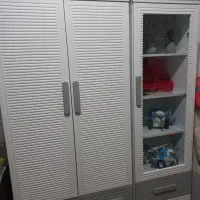 تخت وکمد لباس وکمد تک
