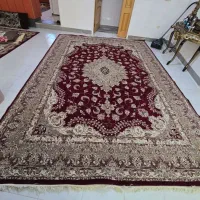 فرش ۱۲متری زمینه لاکی کرم