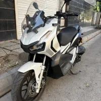 Adv 150 بسیار کم کار