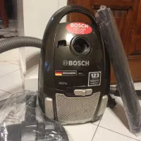 جاروبرقی پرقدرت بوش 3300وات پرقدرت