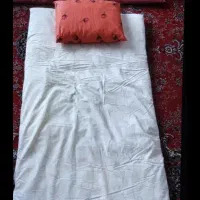 تشک و بالشت