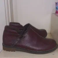 کفش تمام چرم سایز ۴۰ نو آکبند