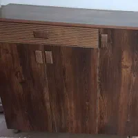 جاکفشی ومیزتلویزیون.استندپاسماوری سالم ونو میباشد