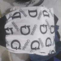 مقدار لباس سایز اسمال ومدیوم  ارزان۳جفت کفش ۳۷