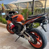 cbr1000 سی بی آر ۱۰۰۰