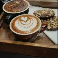 استخدام نیرو در کافی شاپ