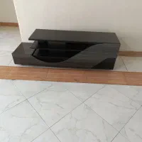 میز تلویزیون شیشه دار mdf