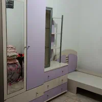 تخت و کمد