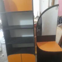 کتابخانه و میز کنسول