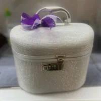 صندوق لوازم آرایش به همراه کیف ست