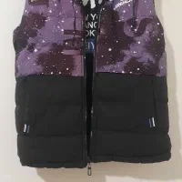 تعدادی لباس نوجوان و جوان