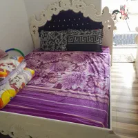 تخت دونفره