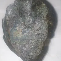سنگ یشم زنده تراش نخورده بی نظیرسنگ ب