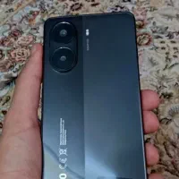 گوشی x7poro(رام12.حافظه512)