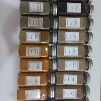 جای ادویه به همراه ادویه مرغوب و لیبل روی شیشه
