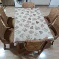 دو دست مبل همراه با میز نهارخوری