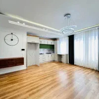 ۵۲متر سالن پرده خور/روبه نما و غرق در نور/سندتکبرگ