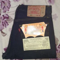 شلوار جین لیوایز اورجنیال ۵۰۱