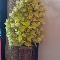 گل مصنوعی با گلدان