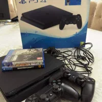 PS4 Slim 1TB در حد نو دو دسته