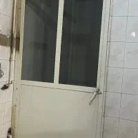درب آهنی و درب چوبی