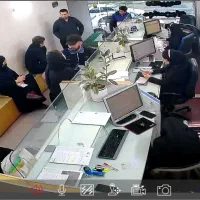 استخدام نیروی خانم در دفتر بیمه مهندس بزی گنبد