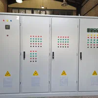 کارشناس برق آشنا با طراحی تابلوهای برق صنعتی