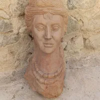 سردیس سنگی