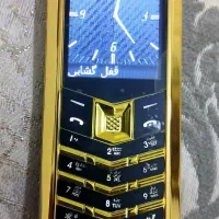 گوشی ورتو طلایی