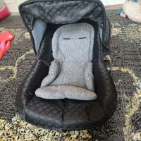 نی نی لای کریر