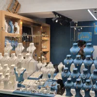 خرید انگشتر و مدال و گوشواره و سرویس در حد نو